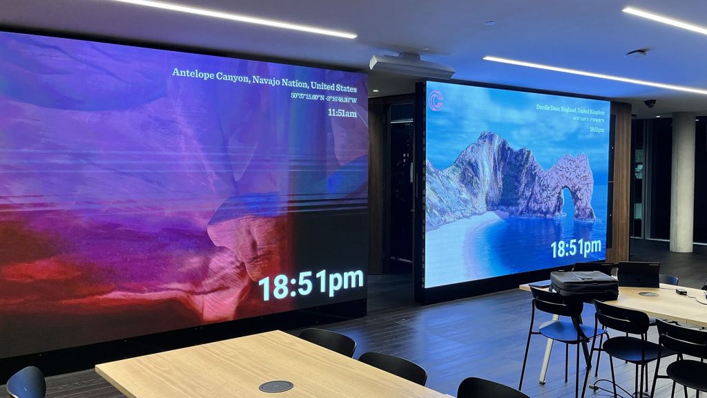 Immersive Copper Real-Time 3D Environments Screens