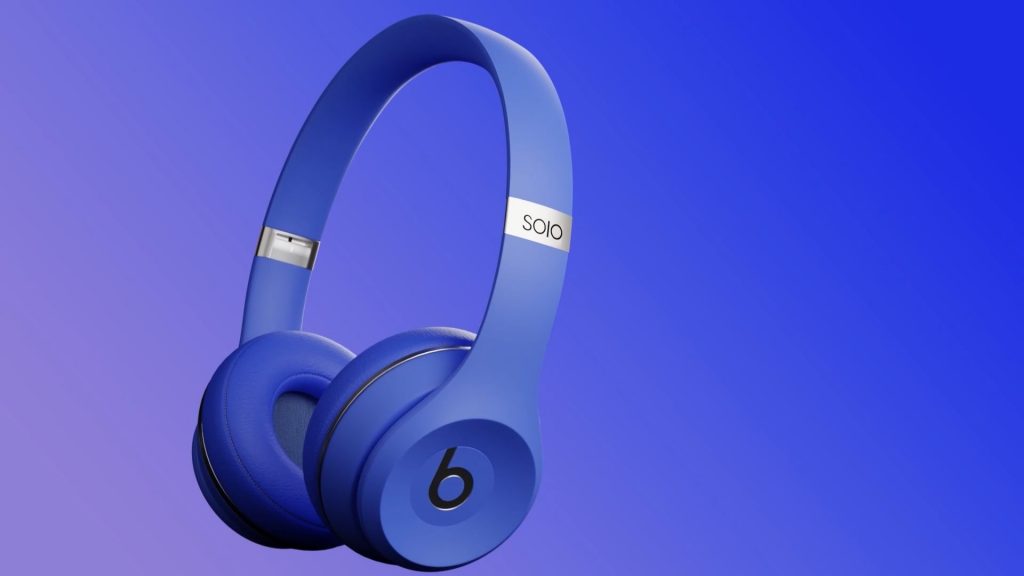 Photo-Real 3D Product Renders Purple Headphones
